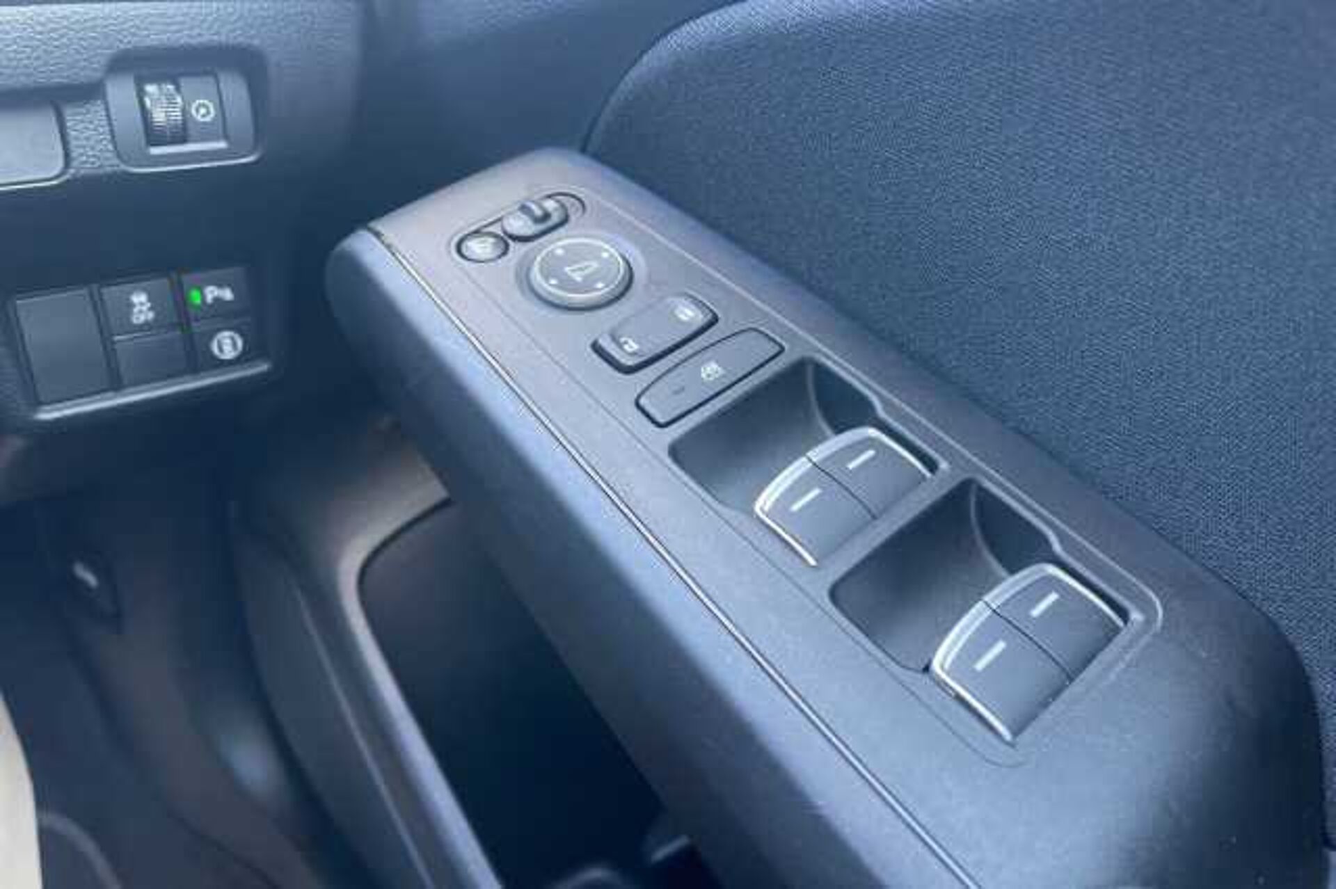 Honda Civic Hybrid 2.0 eHEV Elegance 5dr CVT 