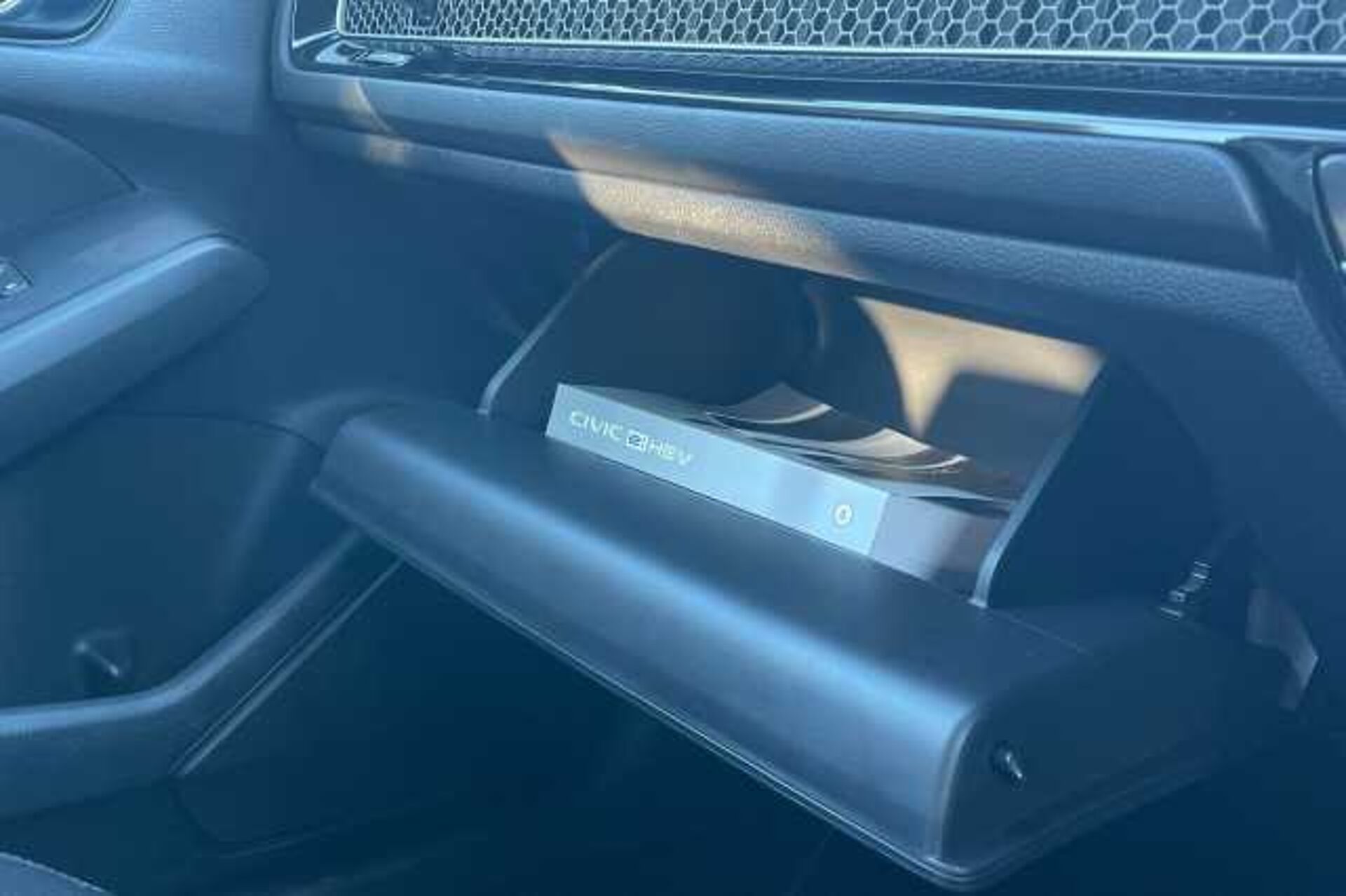 Honda Civic Hybrid 2.0 eHEV Elegance 5dr CVT 