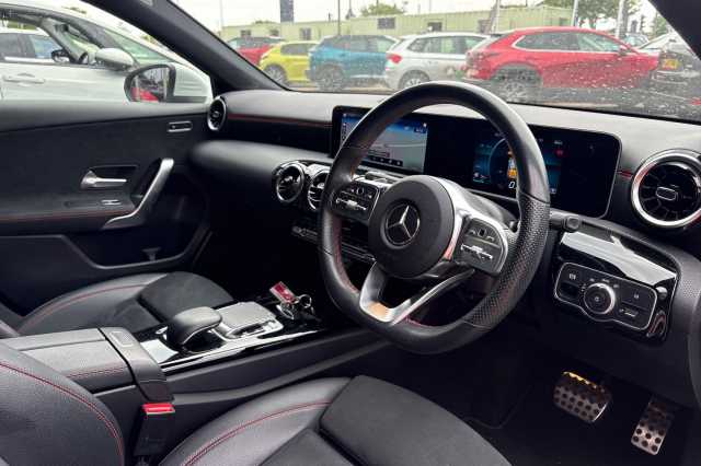 Mercedes-Benz 200 A200 AMG Line Executive 5dr Auto 