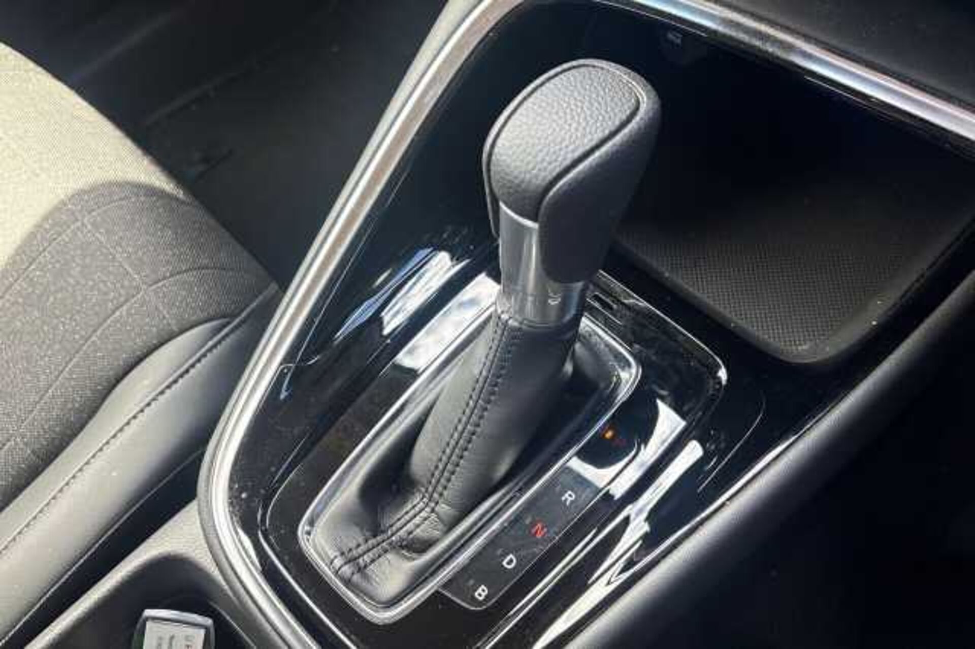 Honda HR-V Hybrid 1.5 eHEV Advance 5dr CVT 