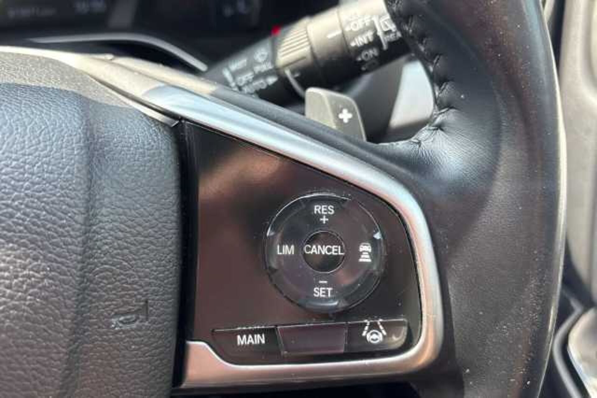 Honda CR-V Hybrid 2.0 i-MMD Hybrid SR 2WD 5dr eCVT 