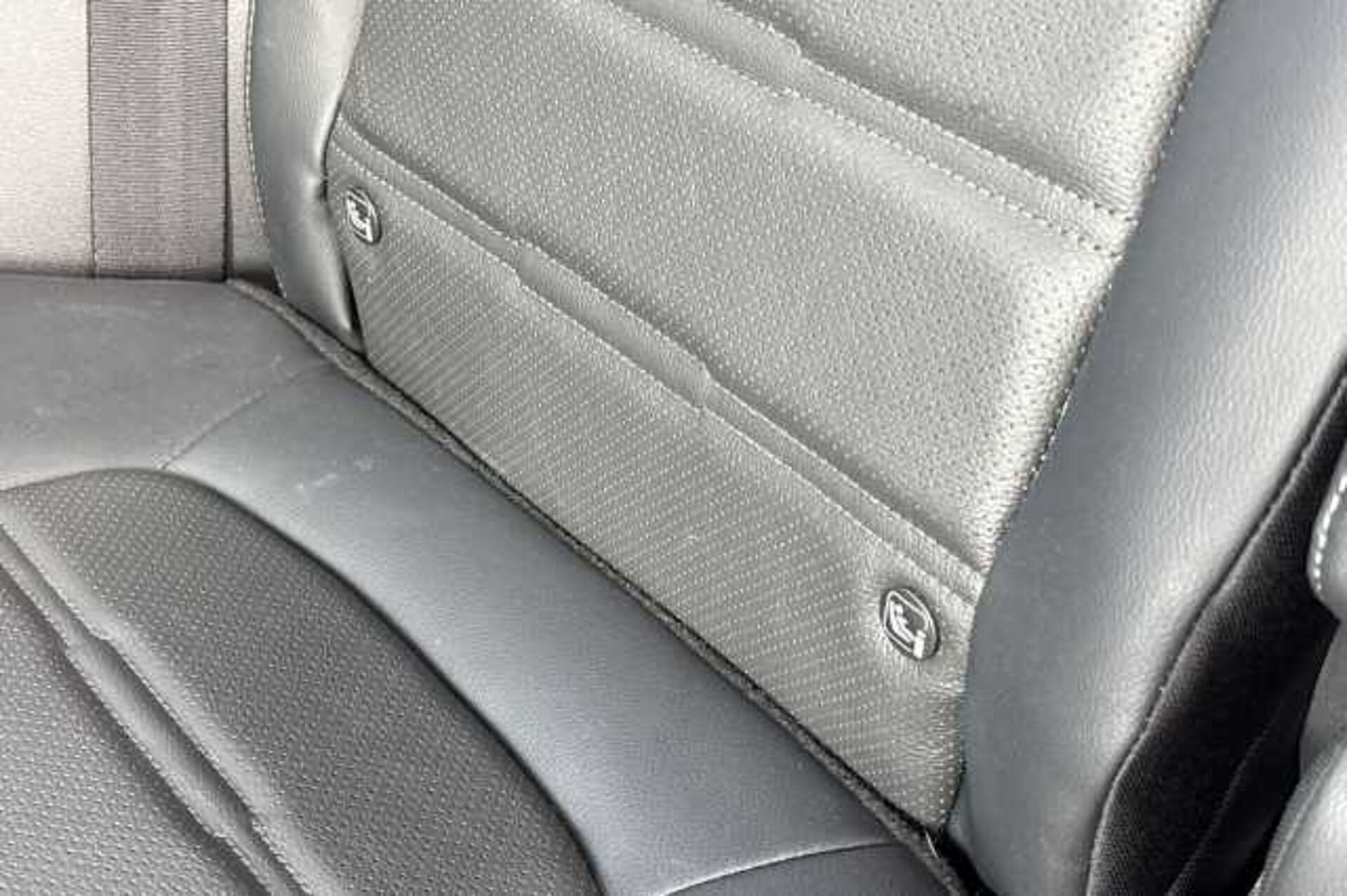 Honda CR-V Hybrid 2.0 i-MMD Hybrid SR 2WD 5dr eCVT 
