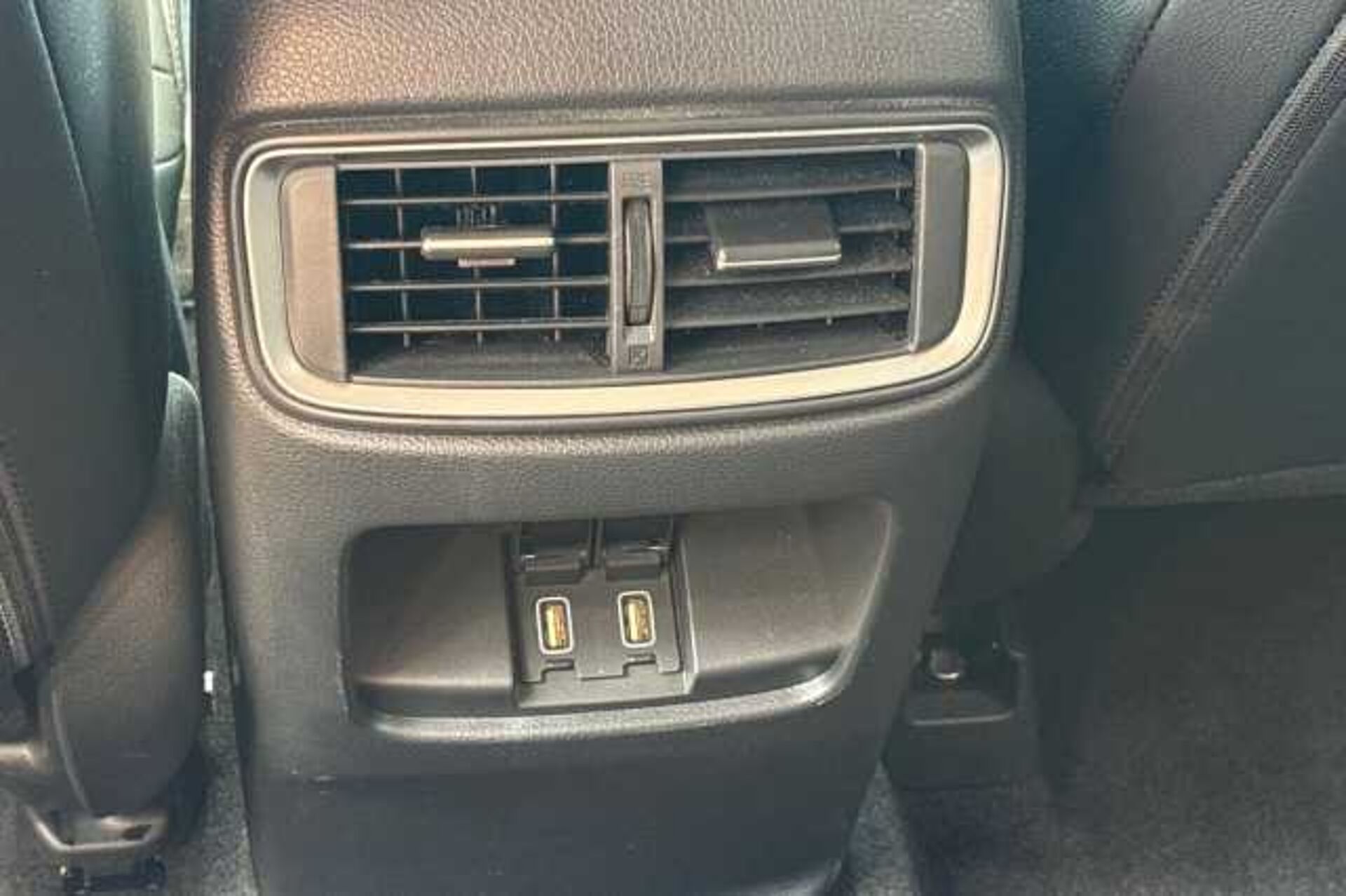 Honda CR-V Hybrid 2.0 i-MMD Hybrid SR 2WD 5dr eCVT 