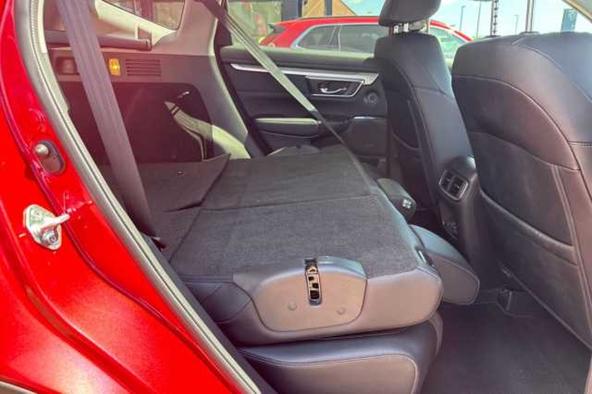 Honda CR-V Hybrid 2.0 i-MMD Hybrid SR 2WD 5dr eCVT 