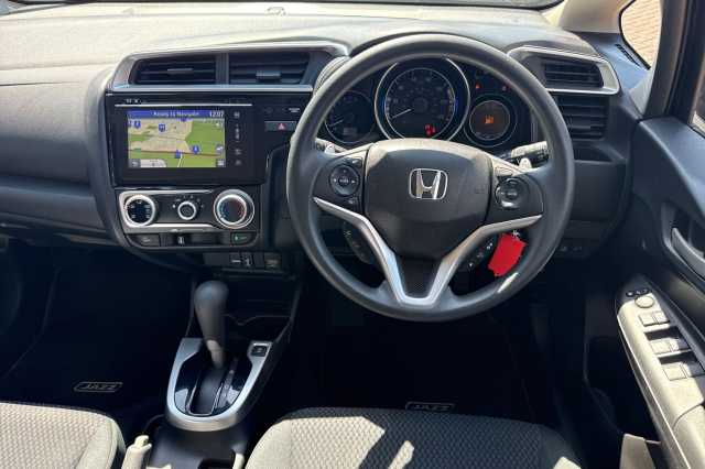 Honda Jazz 1.3 i-VTEC SE Navi 5dr CVT 