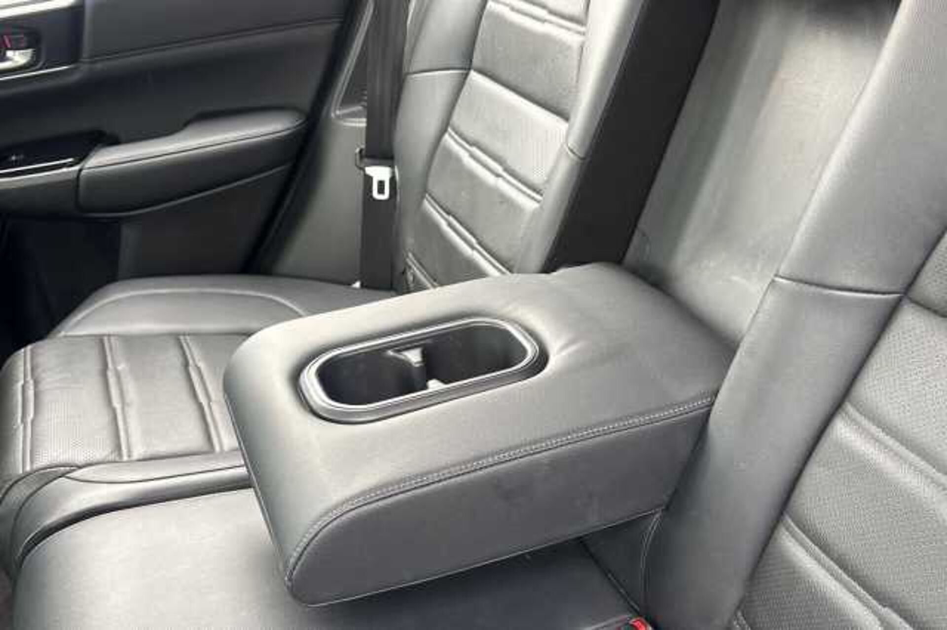 Honda CR-V Hybrid 2.0 i-MMD Hybrid SR 5dr eCVT 