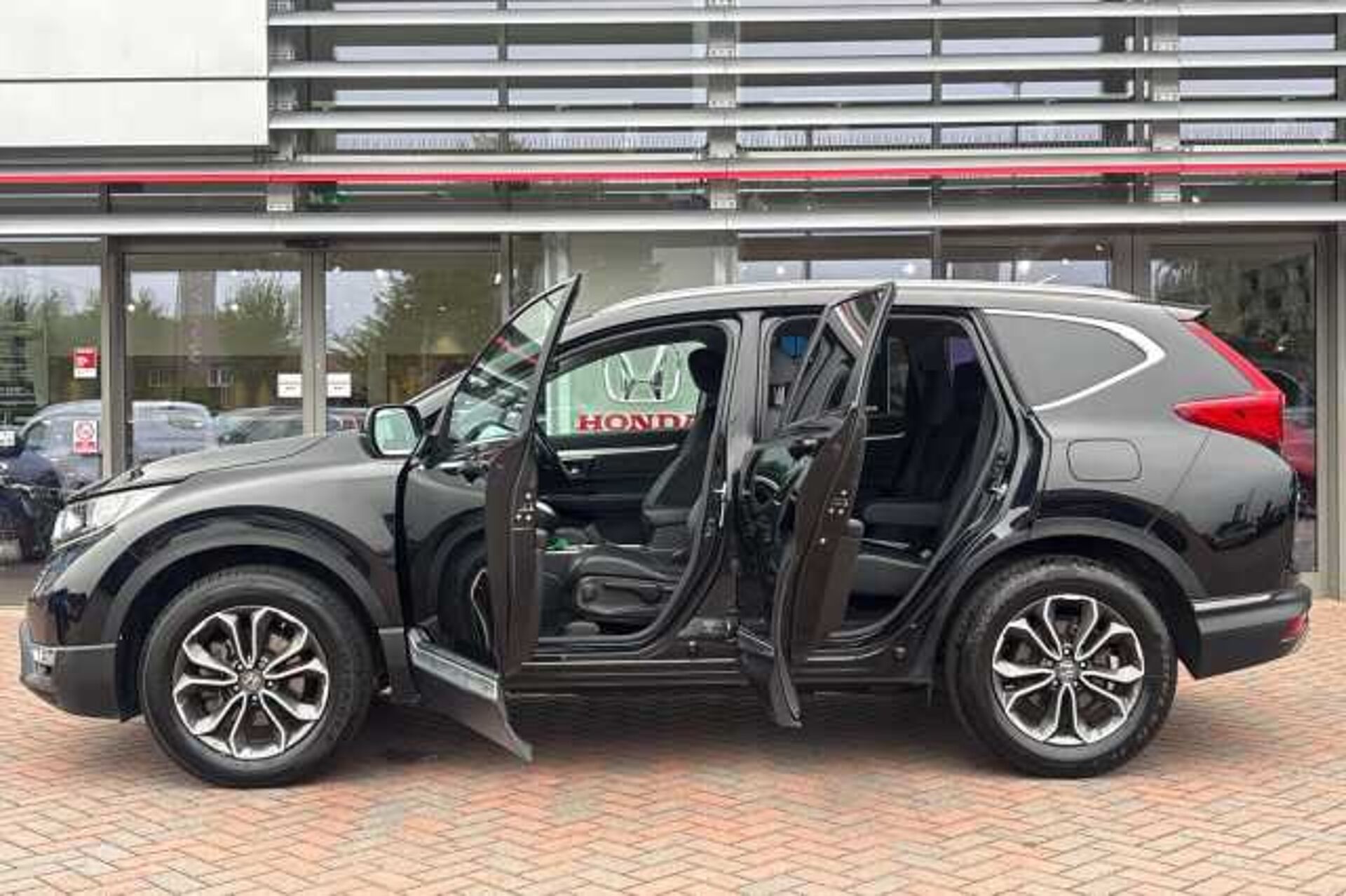 Honda CR-V Hybrid 2.0 i-MMD Hybrid SR 5dr eCVT 
