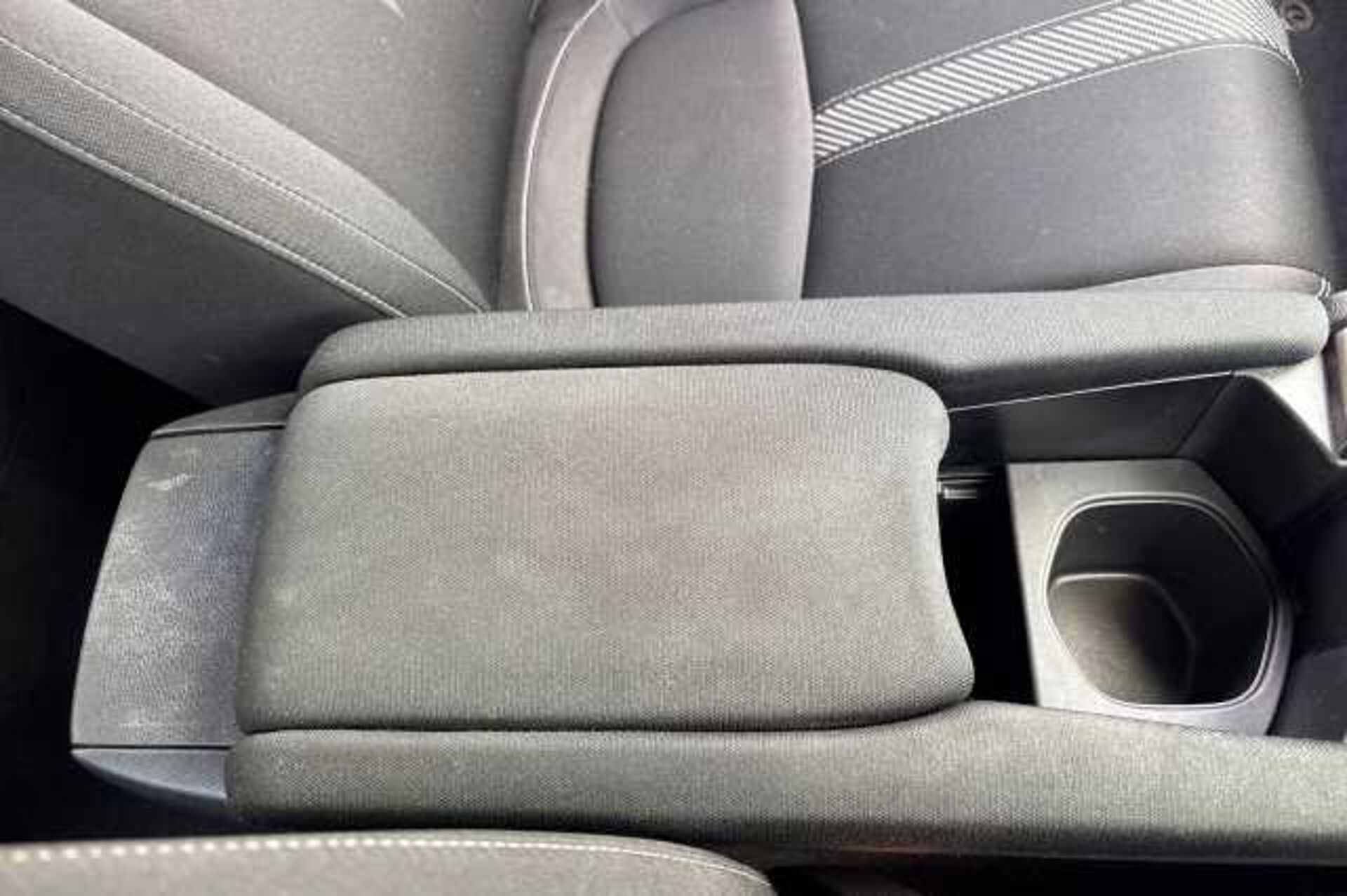 Honda Civic 1.5 VTEC Turbo Sport 5dr CVT 