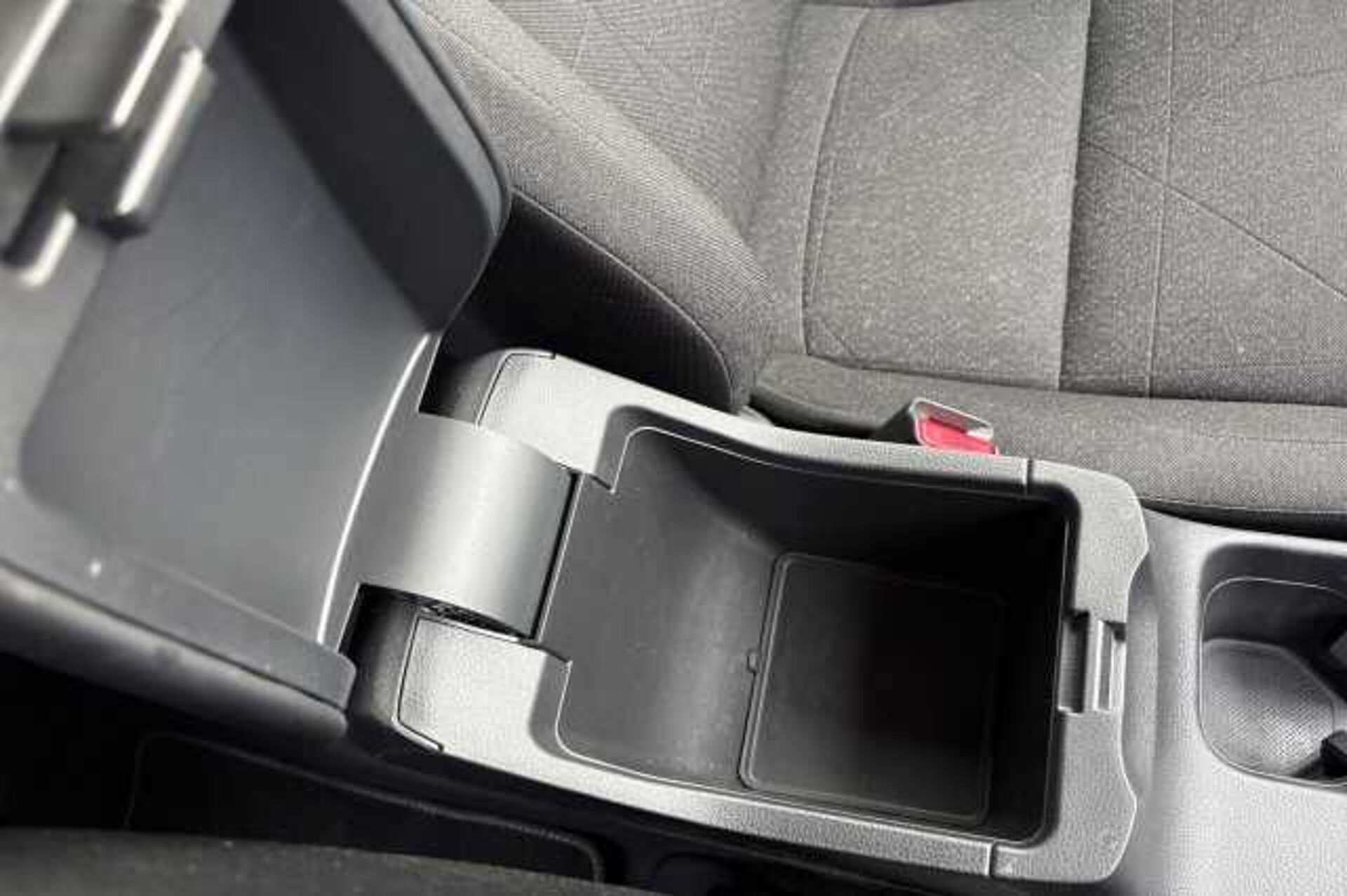 Honda HR-V e:HEV 1.5 eHEV Elegance 5dr CVT 