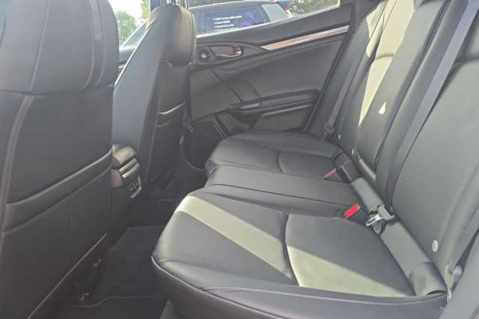 Honda Civic 1.5 VTEC Turbo Prestige 5dr CVT 