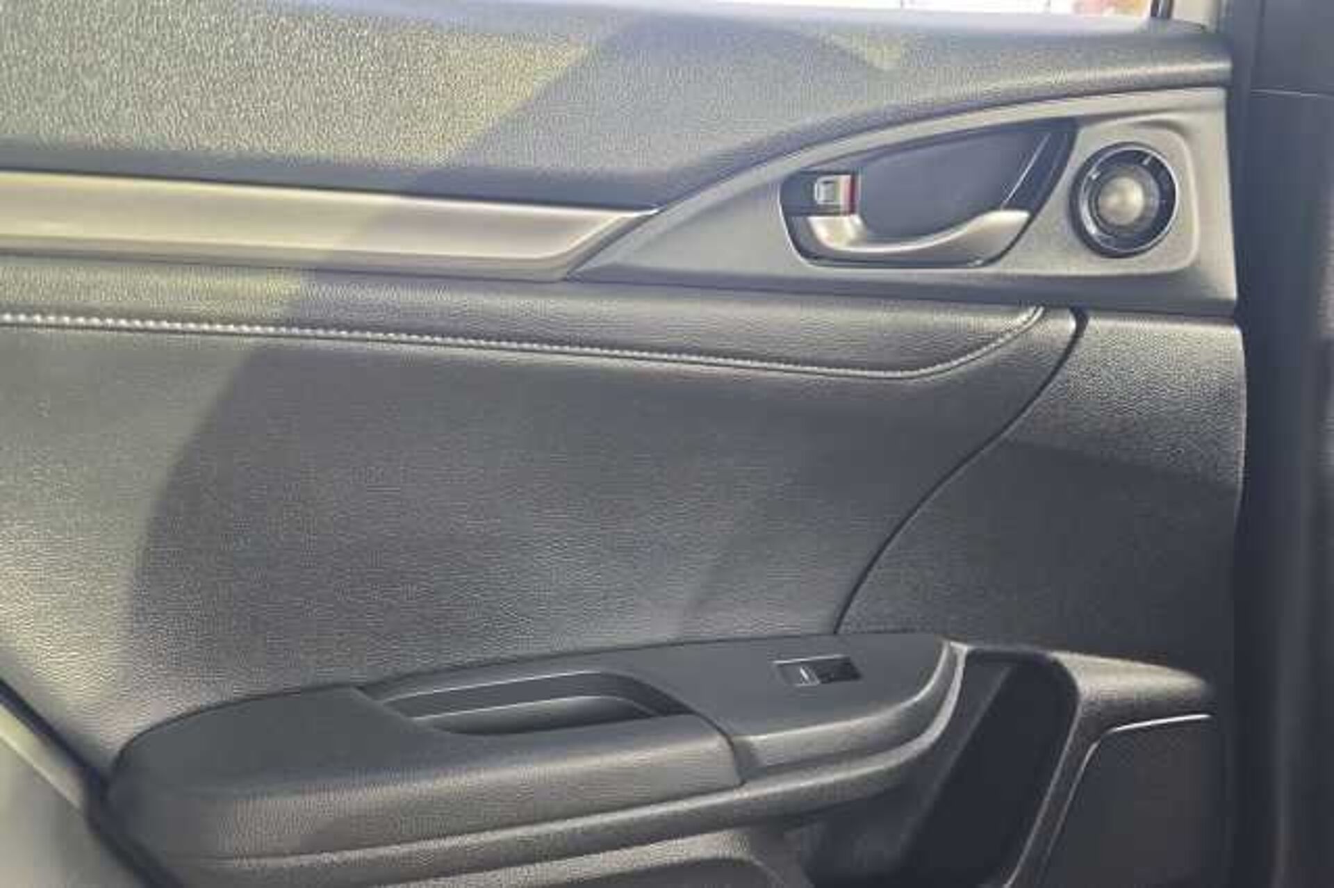Honda Civic 1.5 VTEC Turbo Prestige 5dr CVT 