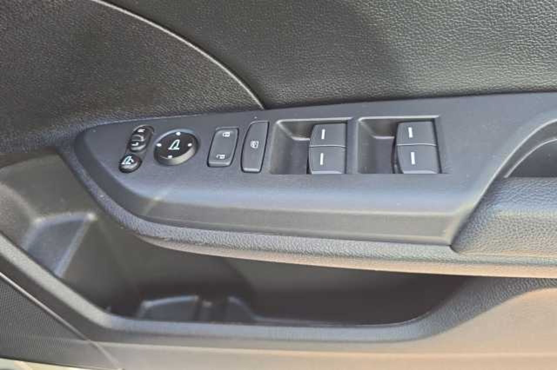 Honda Civic 1.5 VTEC Turbo Prestige 5dr CVT 