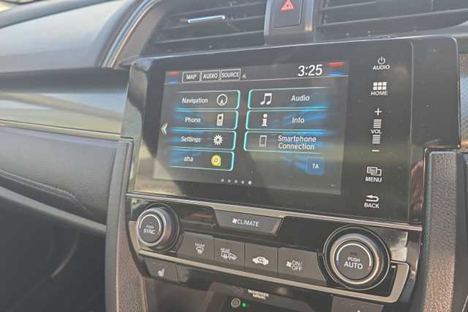 Honda Civic 1.5 VTEC Turbo Prestige 5dr CVT 