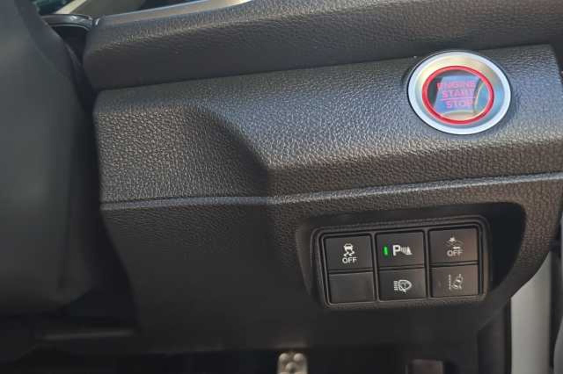Honda Civic 1.5 VTEC Turbo Prestige 5dr CVT 