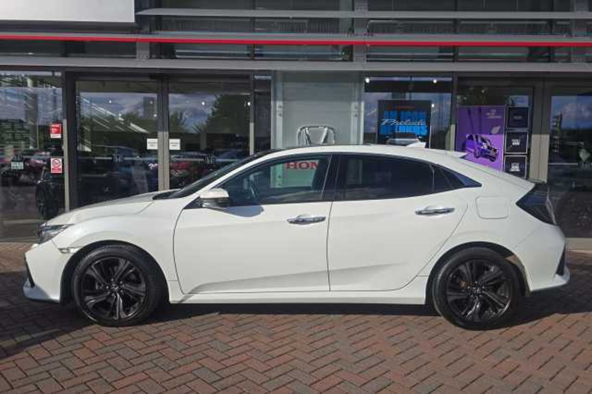 Honda Civic 1.5 VTEC Turbo Prestige 5dr CVT 