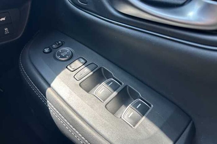 Honda ZR-V e:HEV 2.0 i-MMD (184ps) Advance Hybrid eCVT 