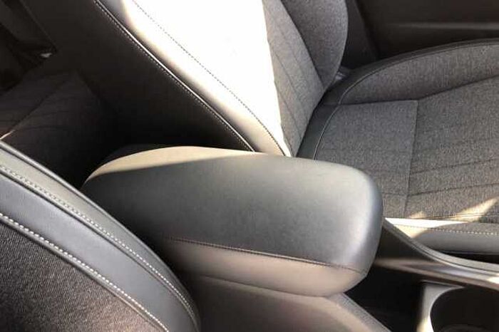 Honda Jazz Hybrid 1.5 i-MMD (107ps) EX 