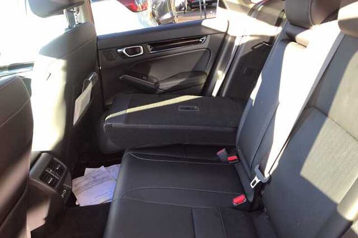 Honda Civic e:HEV 2.0 eHEV Advance 5dr CVT 