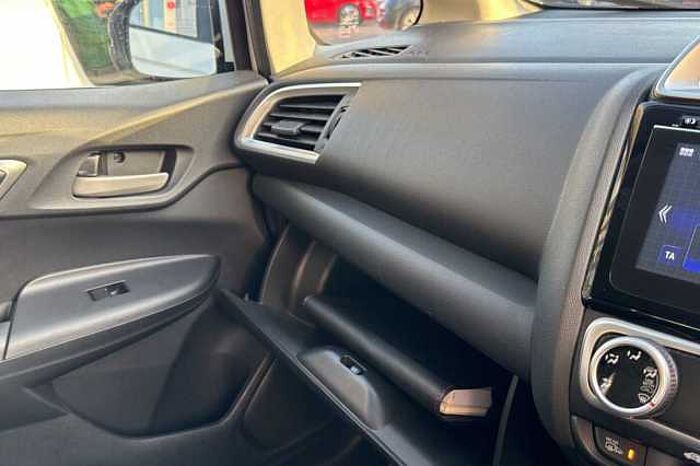 Honda Jazz 1.3 SE Navi 5dr 