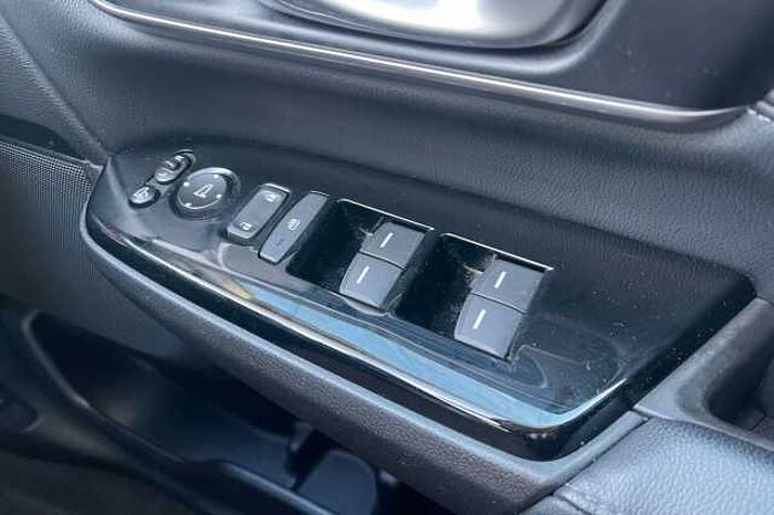 Honda CR-V Hybrid 2.0 i-MMD Hybrid SR 2WD 5dr eCVT 