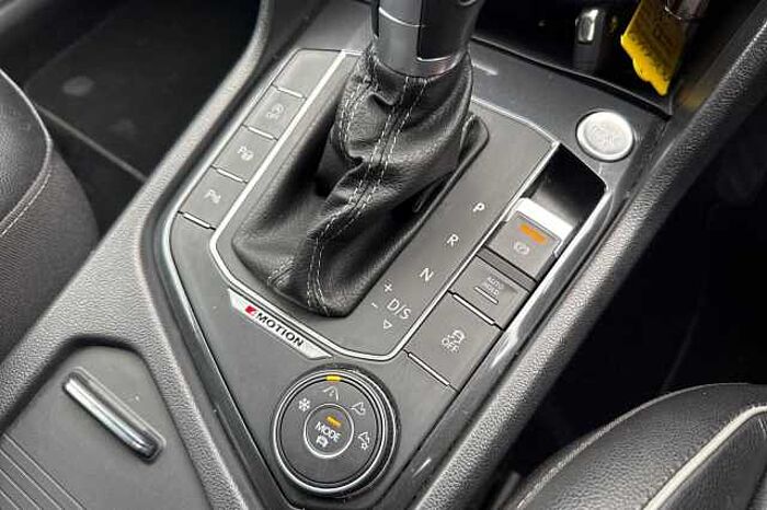 Volkswagen Tiguan 2.0 TDi 190 4Motion R-Line 5dr DSG 