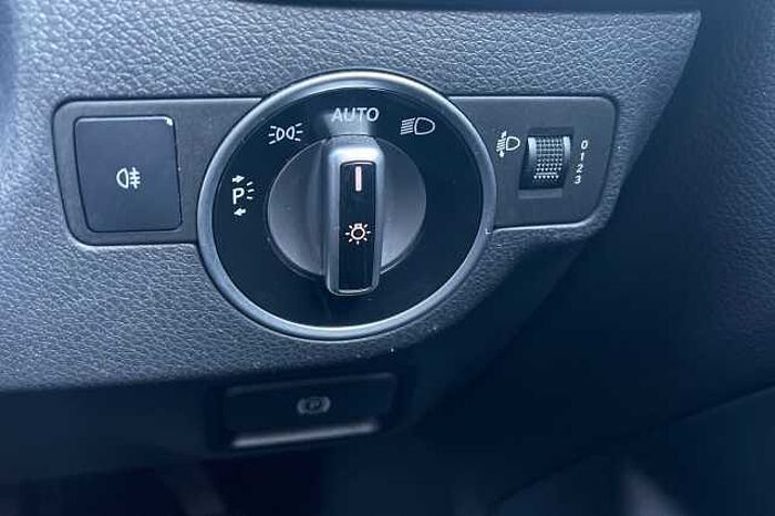 Mercedes-Benz A180 BlueEFFICIENCY Sport 5dr Auto 