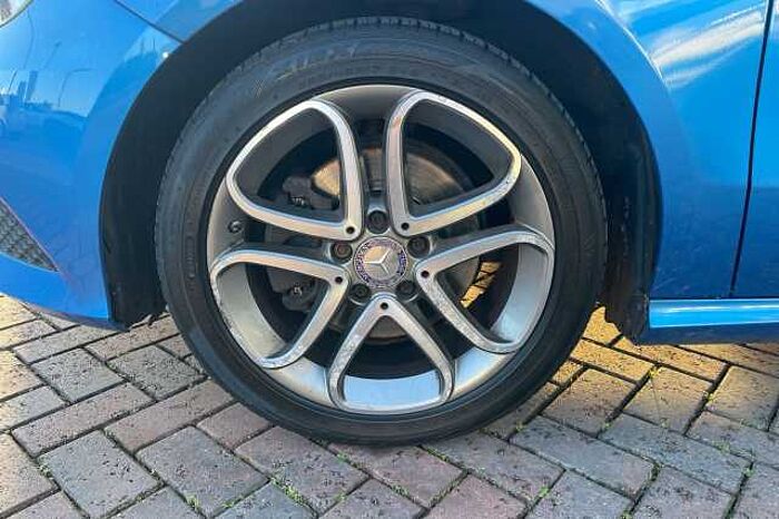 Mercedes-Benz A180 BlueEFFICIENCY Sport 5dr Auto 