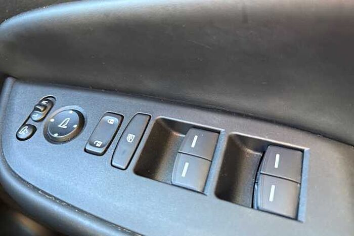 Honda Jazz Hybrid 1.5 i-MMD Hybrid Advance 5dr eCVT 