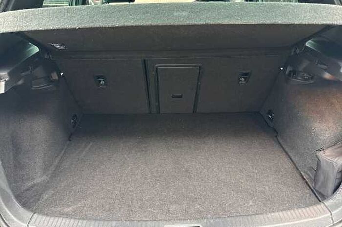 Volkswagen Golf 1.4 TSI GTE Advance 5dr DSG 