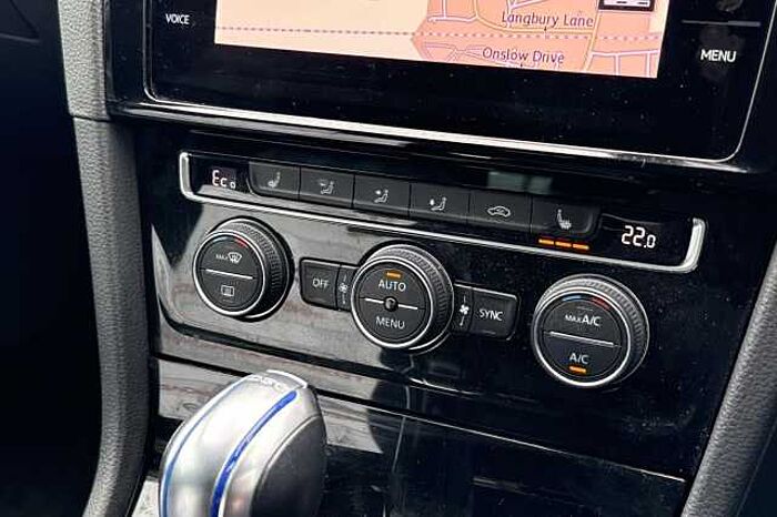 Volkswagen Golf 1.4 TSI GTE Advance 5dr DSG 