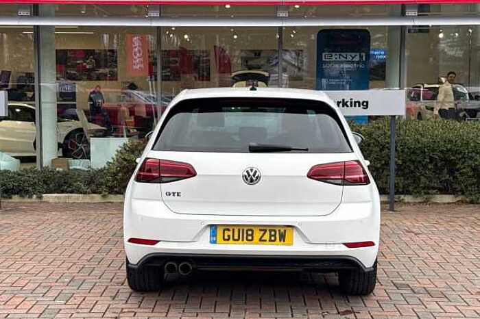 Volkswagen Golf 1.4 TSI GTE Advance 5dr DSG 