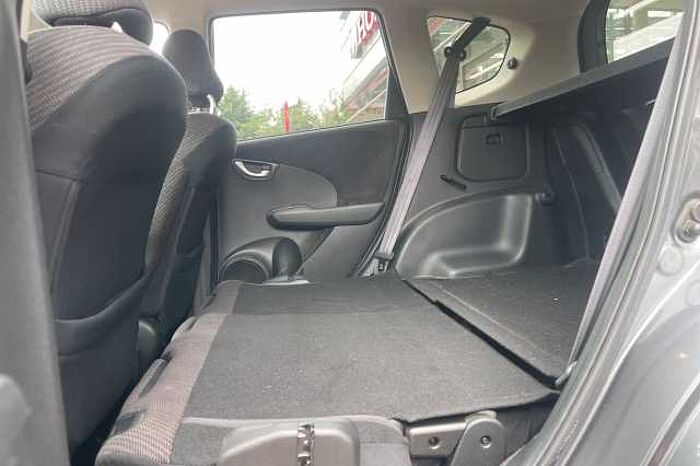 Honda Jazz 1.4 i-VTEC ES Plus 5dr CVT 