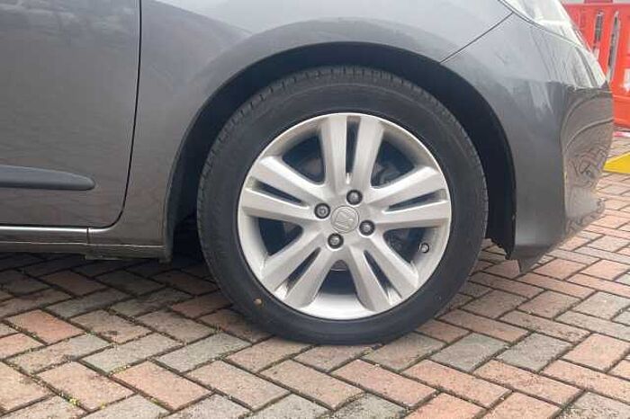 Honda Jazz 1.4 i-VTEC ES Plus 5dr CVT 