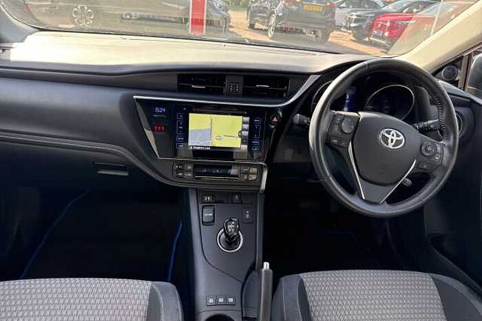 Toyota Auris 1.8 Hybrid Design TSS 5dr CVT 