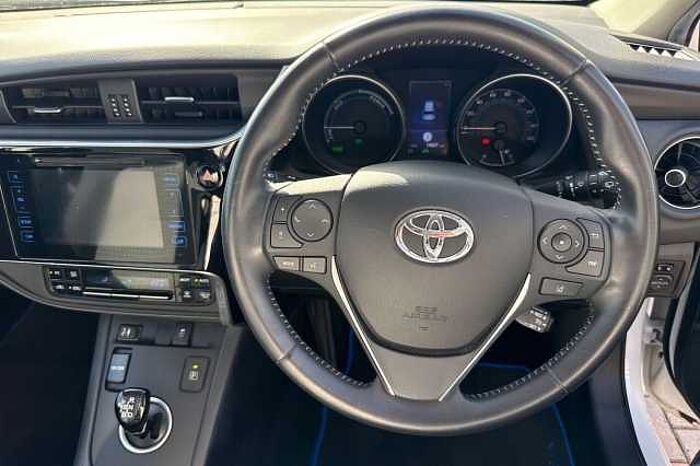 Toyota Auris 1.8 Hybrid Design TSS 5dr CVT 