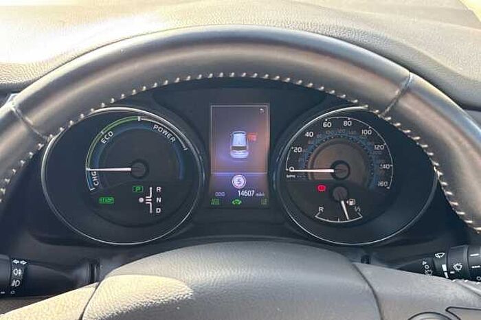 Toyota Auris 1.8 Hybrid Design TSS 5dr CVT 