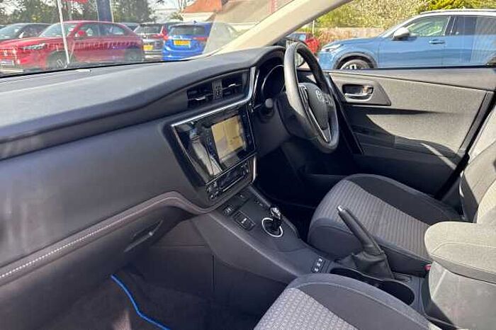 Toyota Auris 1.8 Hybrid Design TSS 5dr CVT 