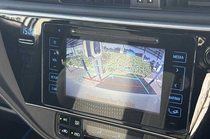 Toyota Auris 1.8 Hybrid Design TSS 5dr CVT 