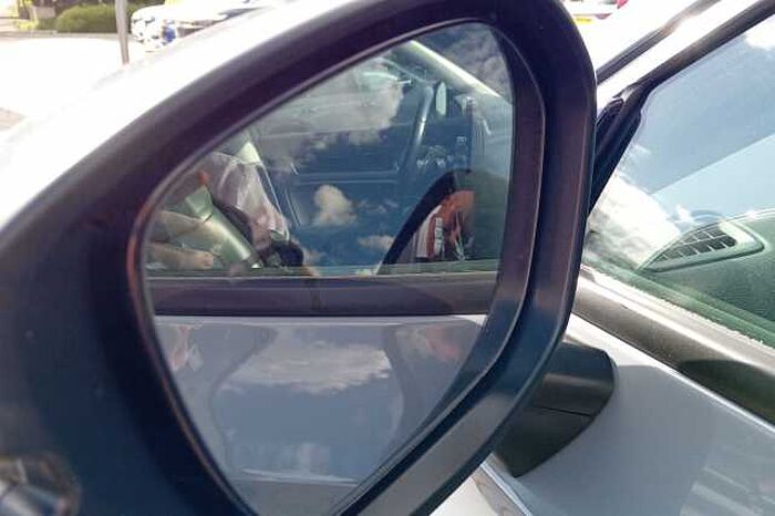 Honda Civic e:HEV 2.0 eHEV Advance 5dr CVT 