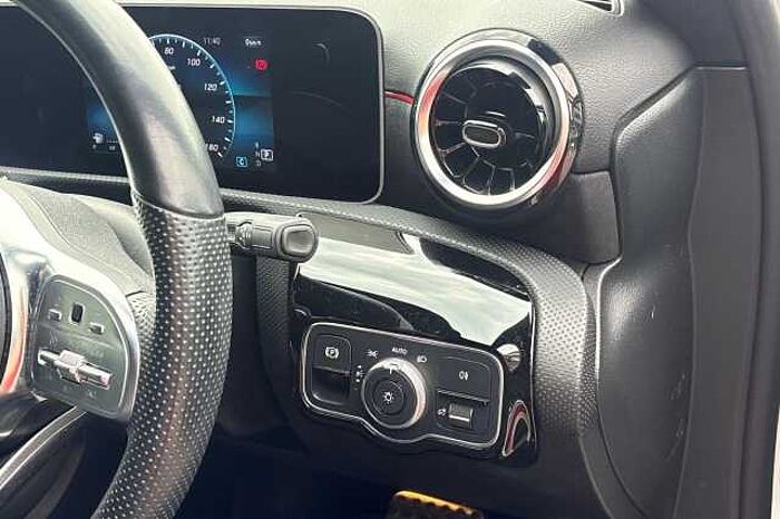 Mercedes-Benz 200 A200 AMG Line Executive 5dr Auto 