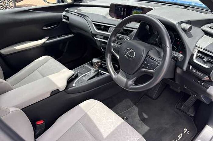 Lexus UX 250h 250h 2.0 Takumi 5dr CVT 