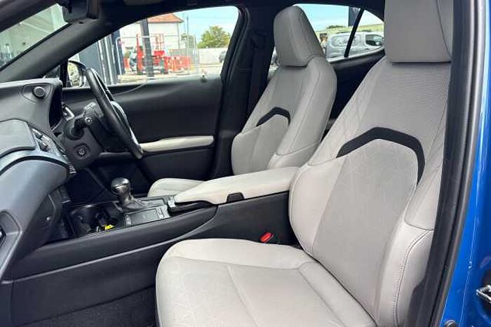 Lexus UX 250h 250h 2.0 Takumi 5dr CVT 