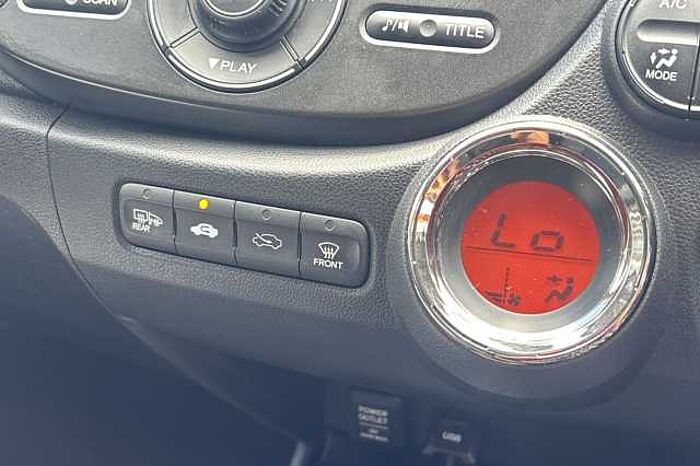 Honda Jazz 1.4 i-VTEC ES Plus 5dr 