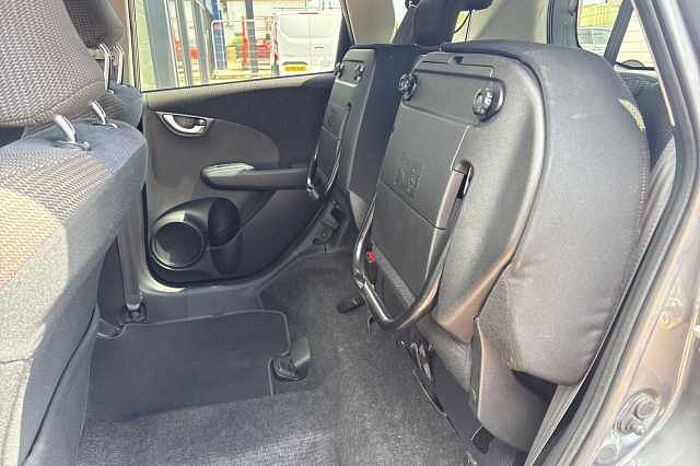 Honda Jazz 1.4 i-VTEC ES Plus 5dr 