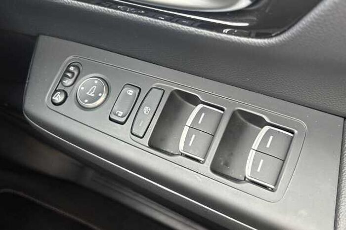 Honda CR-V e:PHEV 2.0 ePHEV Advance Tech 5dr eCVT 