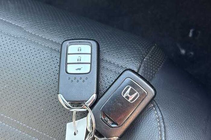 Honda CR-V Hybrid 2.0 i-MMD Hybrid Sport Line 2WD 5dr eCVT 